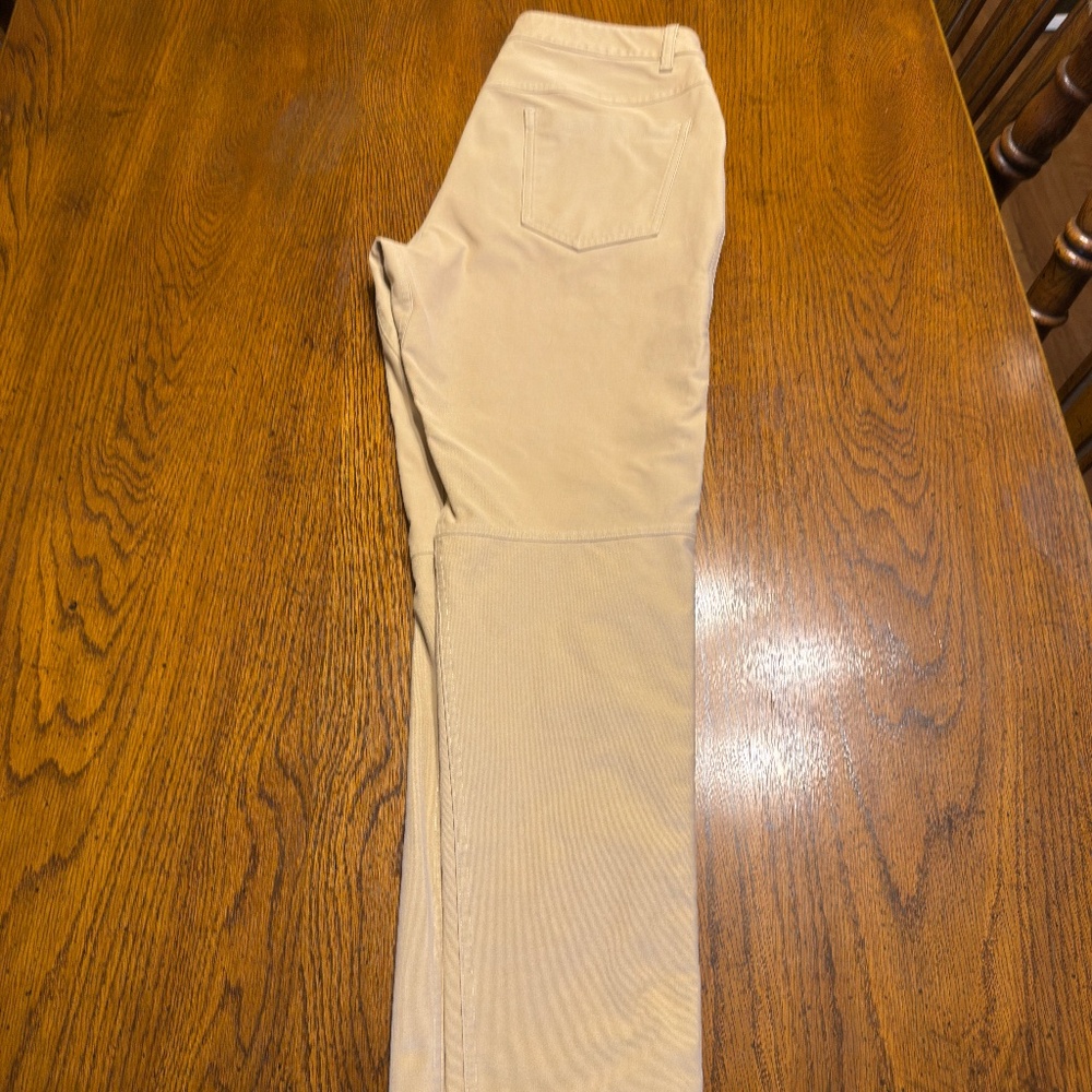 Lululemon ABC Utilitech Slim Fit Pants. Khaki color. 33x31